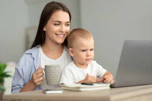 Garde alternée : qui paie quoi avant et après la décision du juge ?